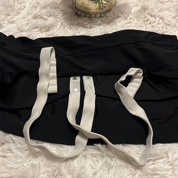 Black & White Swimtop - Picture 3 of 3